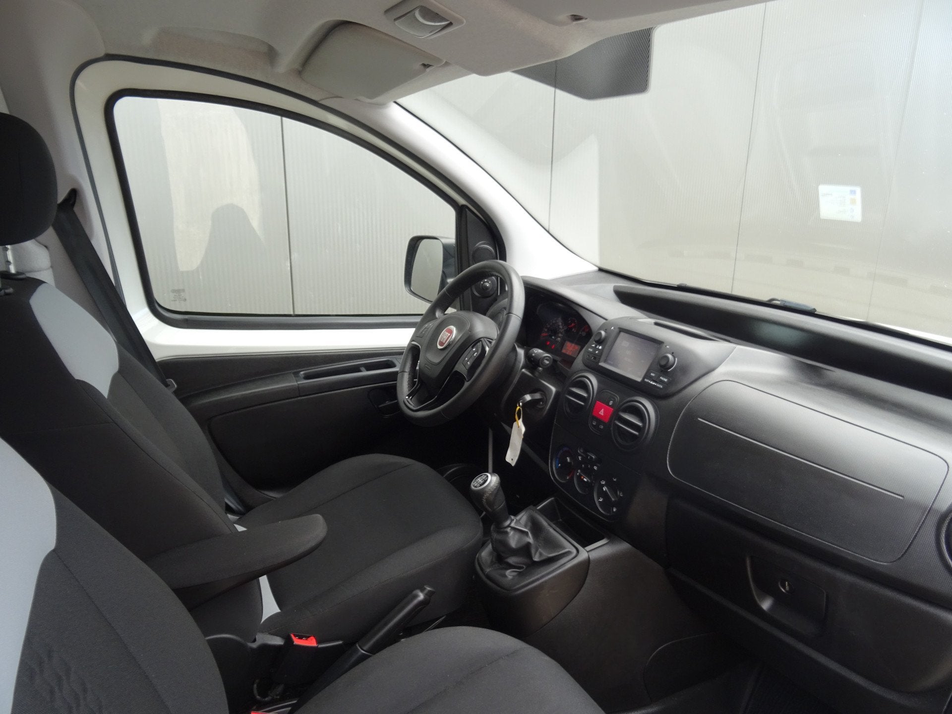 Fiat Fiorino 1.3 MJ SX * INRUIL KOOPJE ! (bj 2020), Auto's, Voorwielaandrijving, Stof, Gebruikt, Euro 6