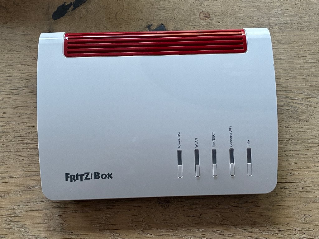 Fritz!Box Fritzbox 7590 modem - router, Computers en Software, Routers en Modems, Ophalen of Verzenden, Zo goed als nieuw, Router met modem