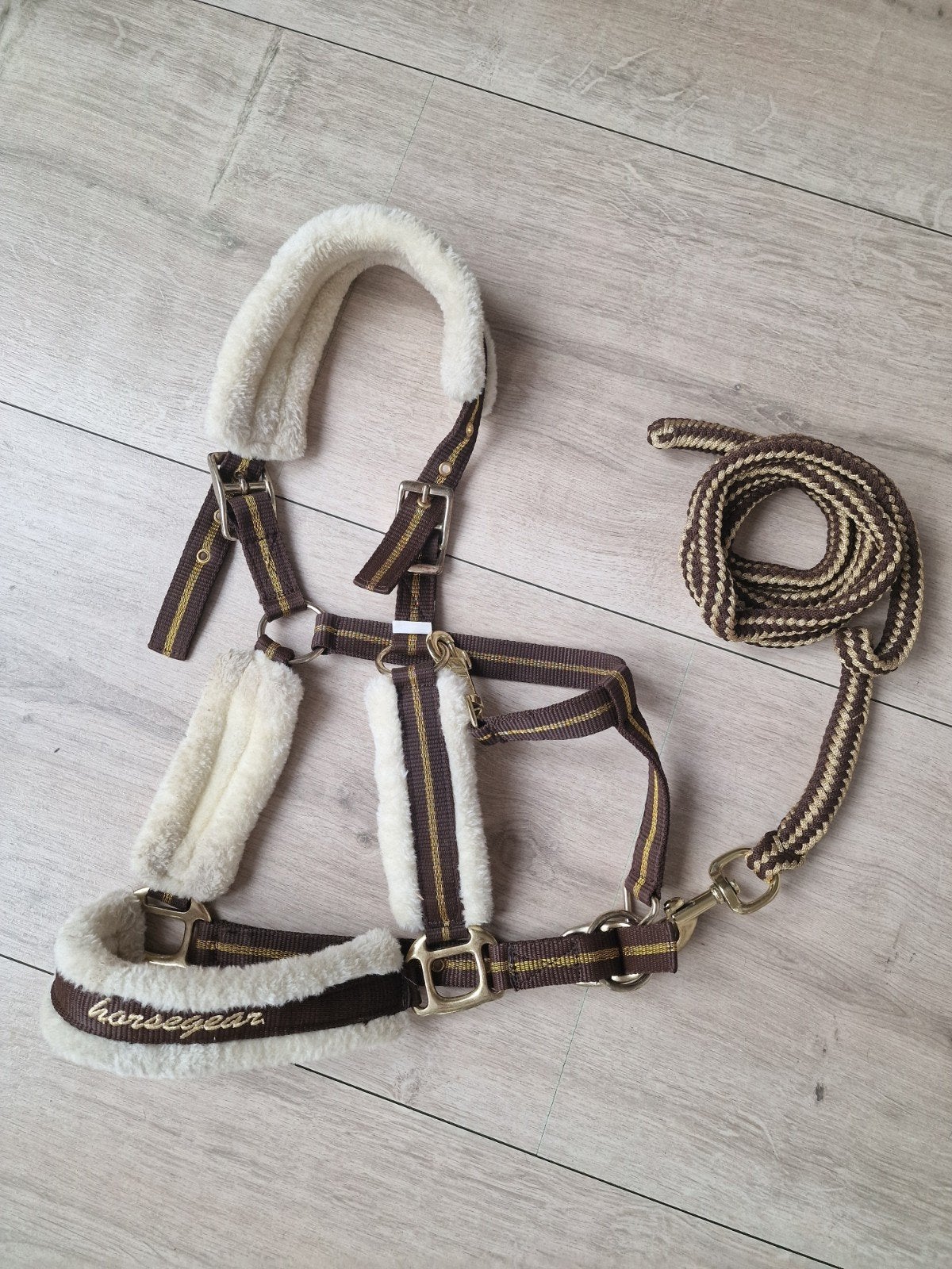 Horsegear halster, donkerbruin met goud, maat COB, incl touw, Dieren en Toebehoren, Ophalen of Verzenden, Halster, Cob, Horsegear