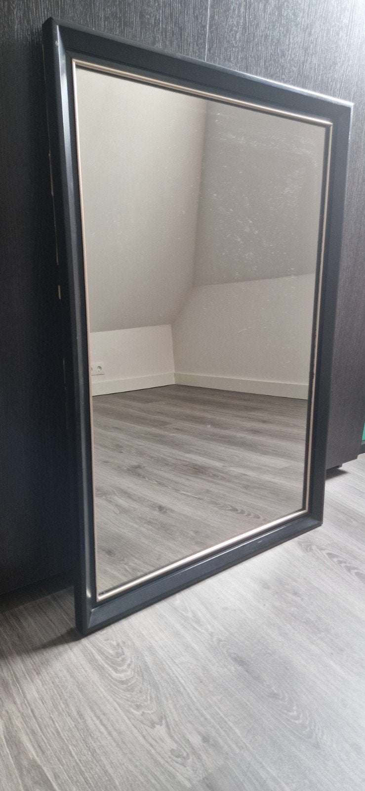 Grote vintage spiegel met zwarte lijst (110x41 cm), Huis en Inrichting, Woonaccessoires | Spiegels, Ophalen