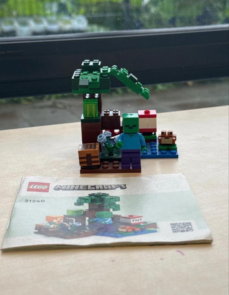 Lego Minecraft set 21240 - Het Moerasavontuur, Gebruikt, Minecraft, Lego, Ophalen of Verzenden