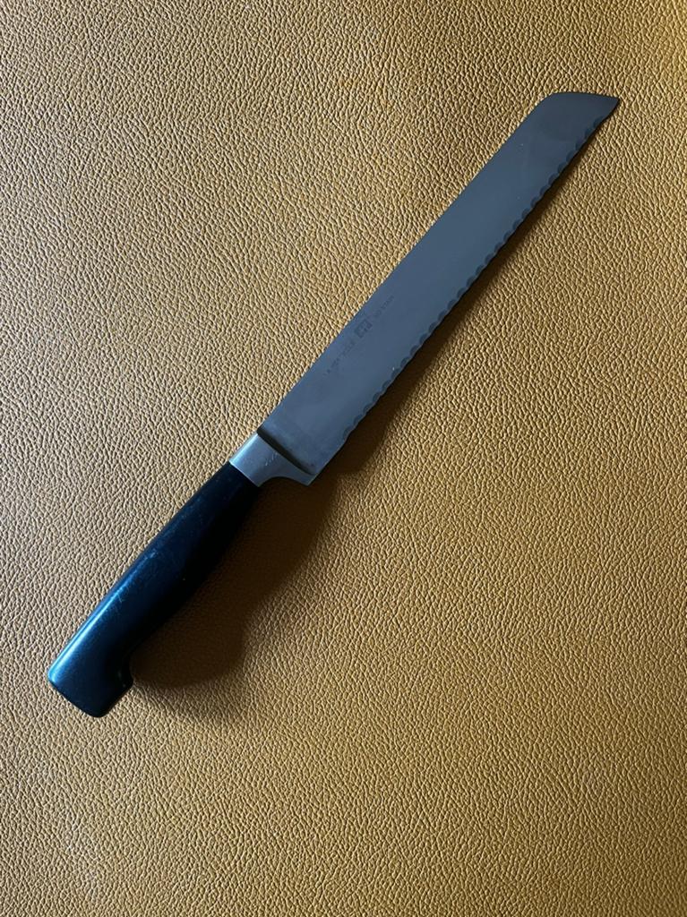 Zwilling broodmes, Vier sterren serie, Huis en Inrichting, Keuken | Bestek, Ophalen of Verzenden, Zo goed als nieuw, Rvs of Chroom