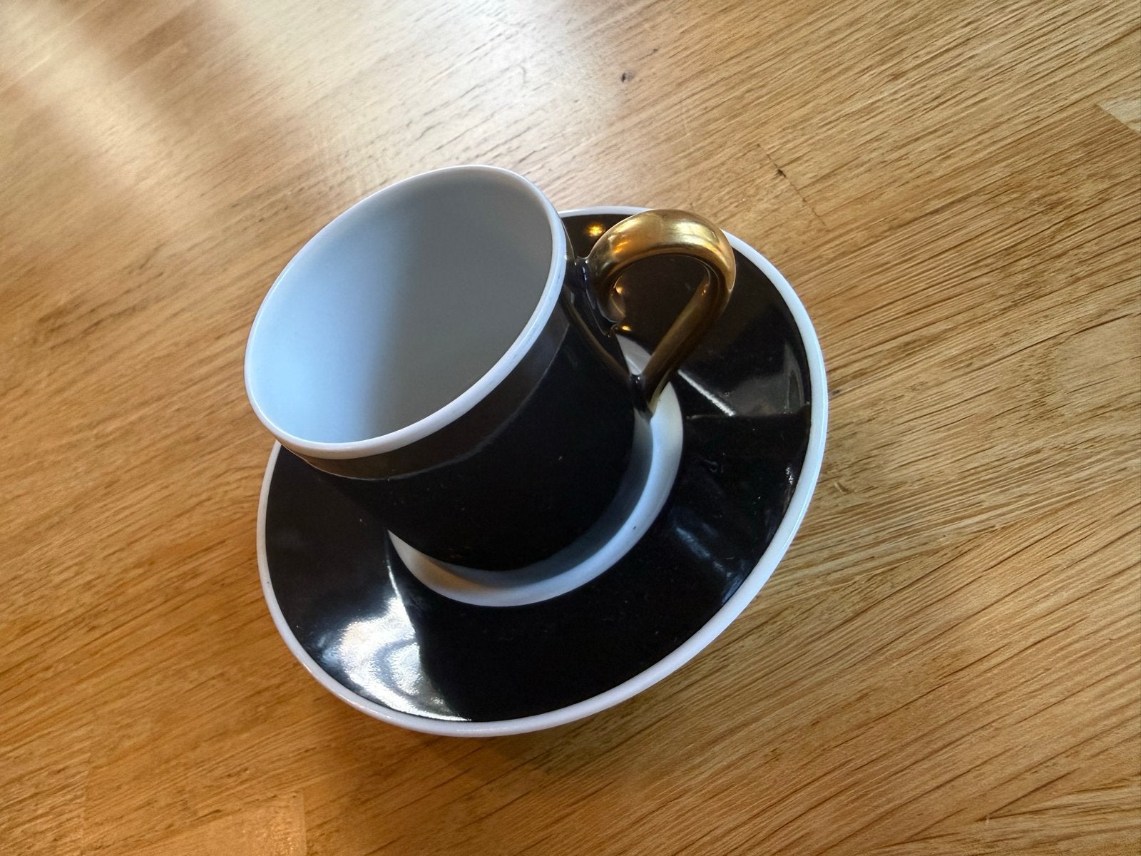 Espresso kopje Fabrique Royale Limoges Demitasse, Overige merken, Vintage, Ophalen of Verzenden, Zo goed als nieuw