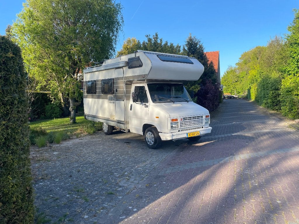 Citroen C25 - Hymer-Eriba Camper 56 - Alkoof - gerenoveerd, Alkoof, Ringverwarming, Particulier, Hymer