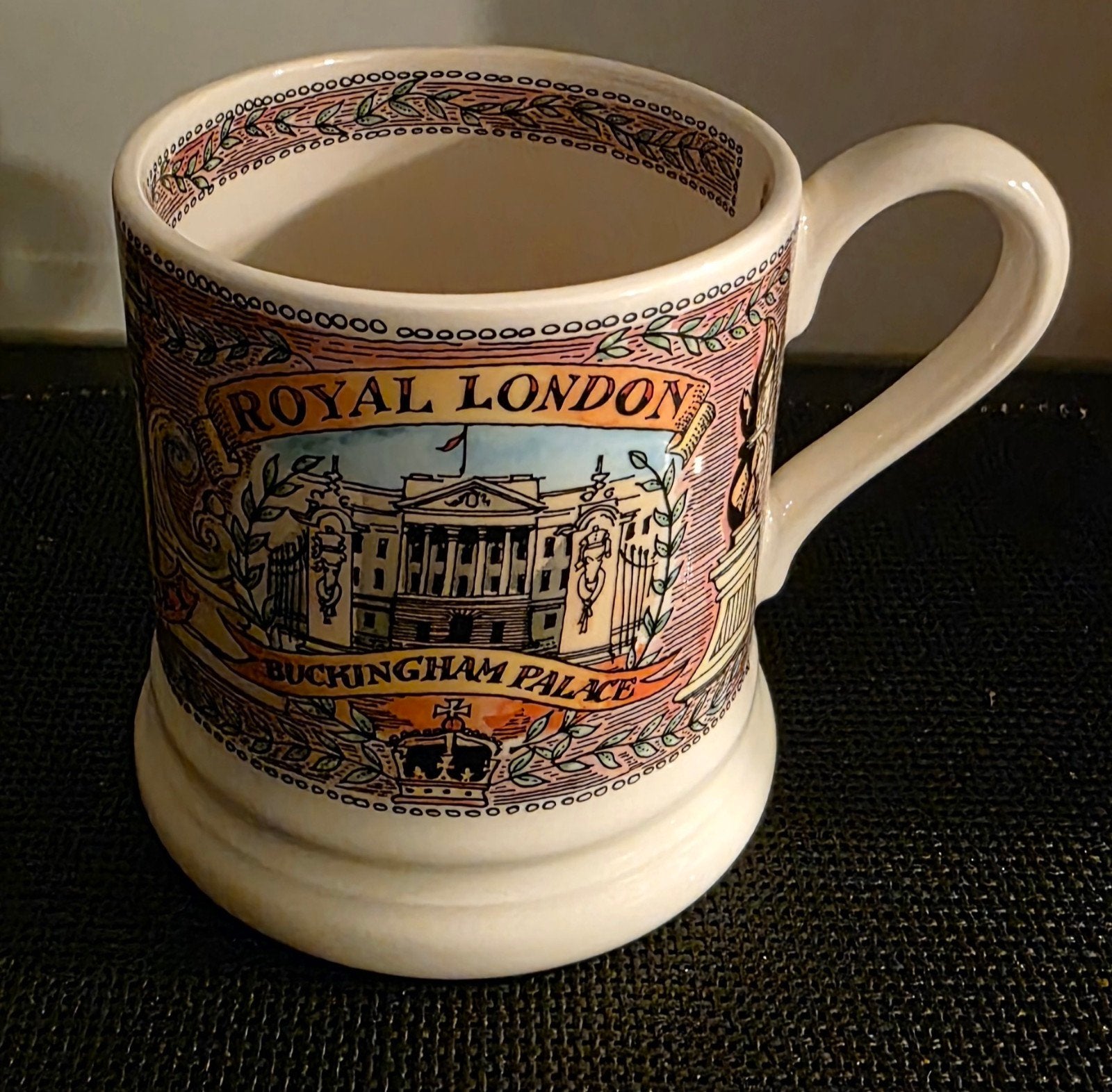Emma Bridgewater mok 1/2 pint Royal London, Ophalen of Verzenden, Zo goed als nieuw, Glas of Glazen, Overige merken