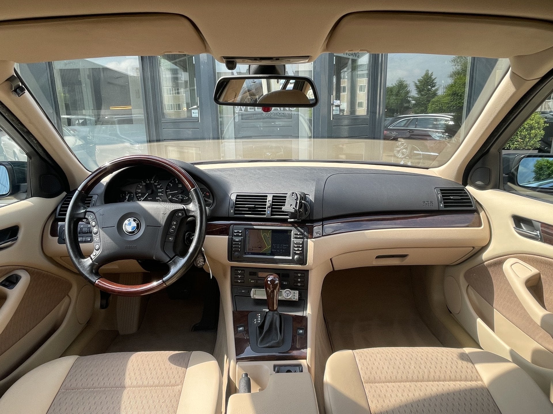 BMW 3 Serie Touring 318i Executive Orig NL NAP | Climate | P, Auto's, BMW, Achterwielaandrijving, Parkeersensor, Leder en Stof