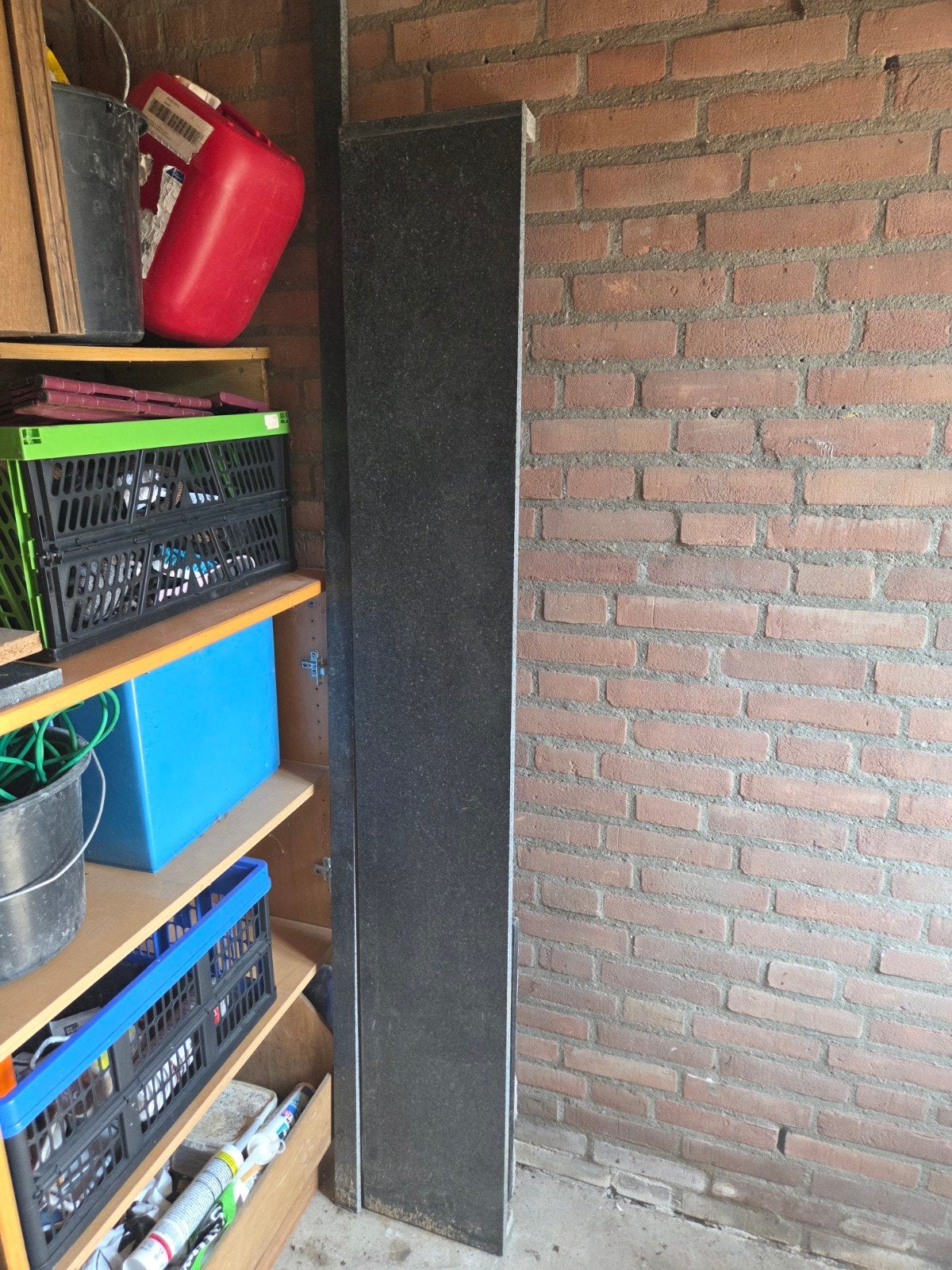Diverse stukken graniet in 1 koop, Ophalen, Gebruikt, Overige metalen