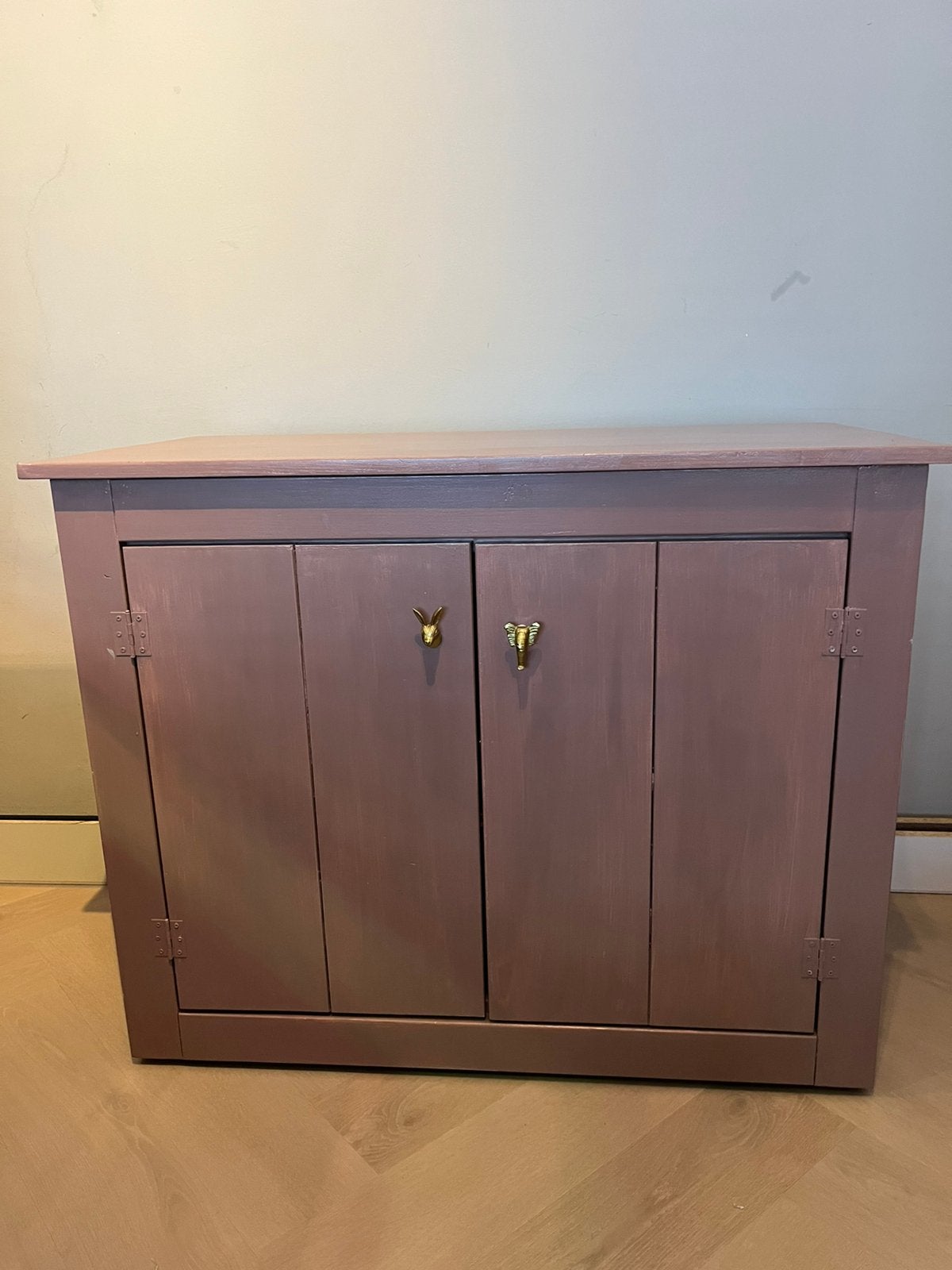 Houten roze kastje, Ophalen, 50 tot 100 cm, Grenenhout, 25 tot 50 cm