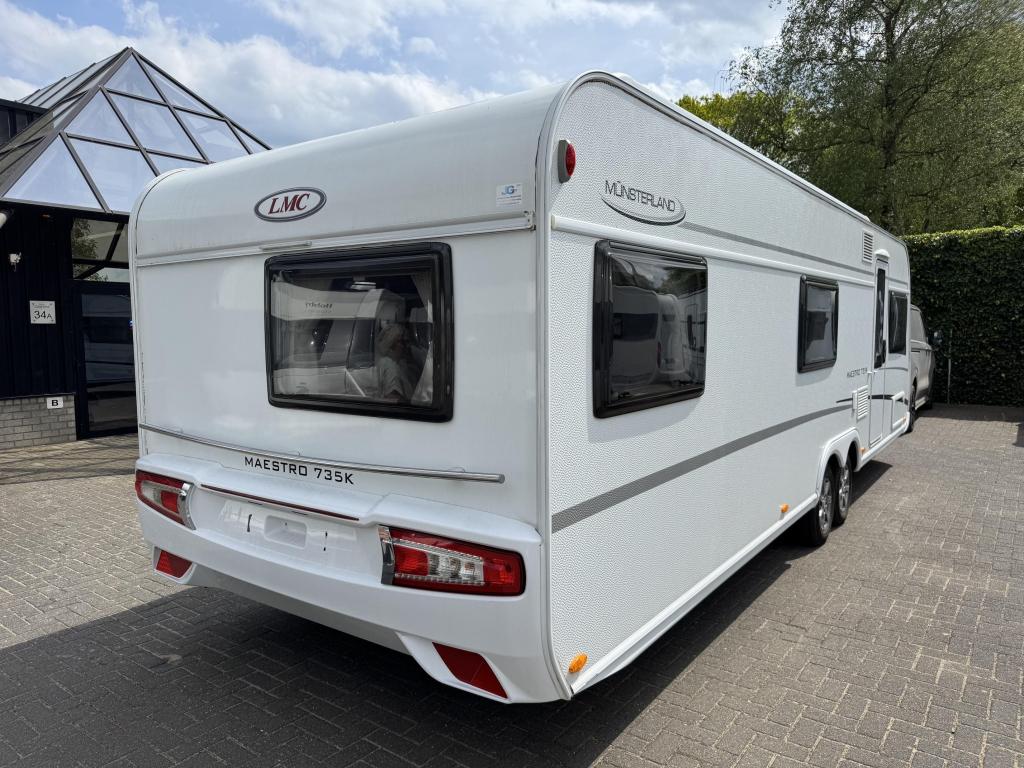LMC Maestro 735 K 2019 | Stapelbed | 7persoons, Caravans en Kamperen, Caravans, Rondzit, 7 tot 8 meter, Bedrijf, Overige typen