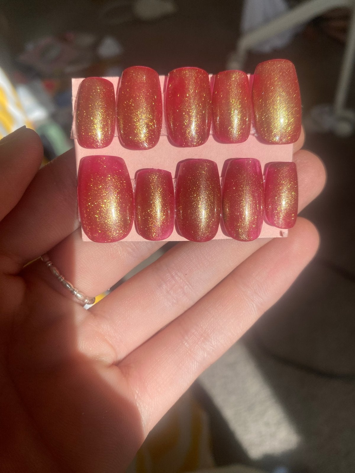 Handgemaakte Press-on Nagels - Roze met Goud Glitter, Sieraden, Tassen en Uiterlijk, Uiterlijk | Lichaamsverzorging, Ophalen of Verzenden