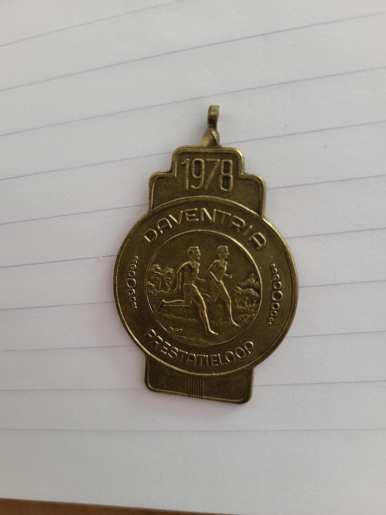 medaille Daventria 1978 prestatieloop, Ophalen, Overige materialen