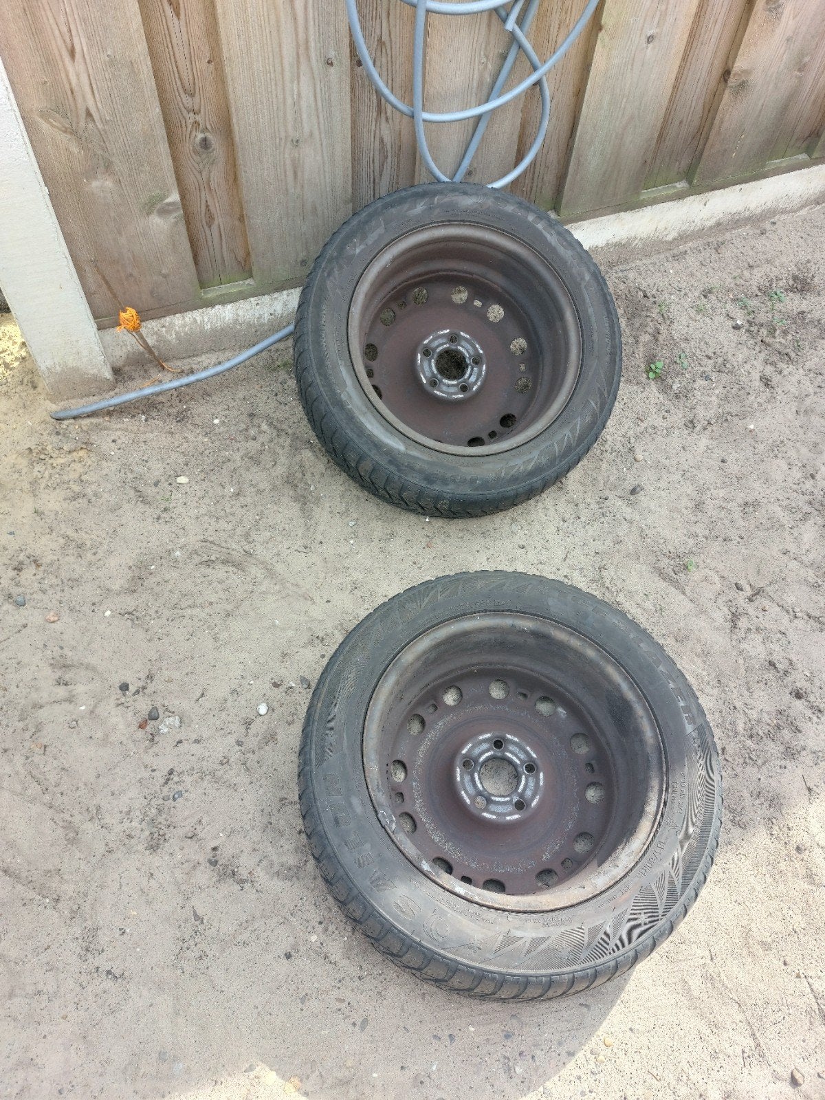 Winterbanden set vw polo 5 gaten, Auto-onderdelen, Ophalen, 14 inch, Gebruikt, Banden en Velgen