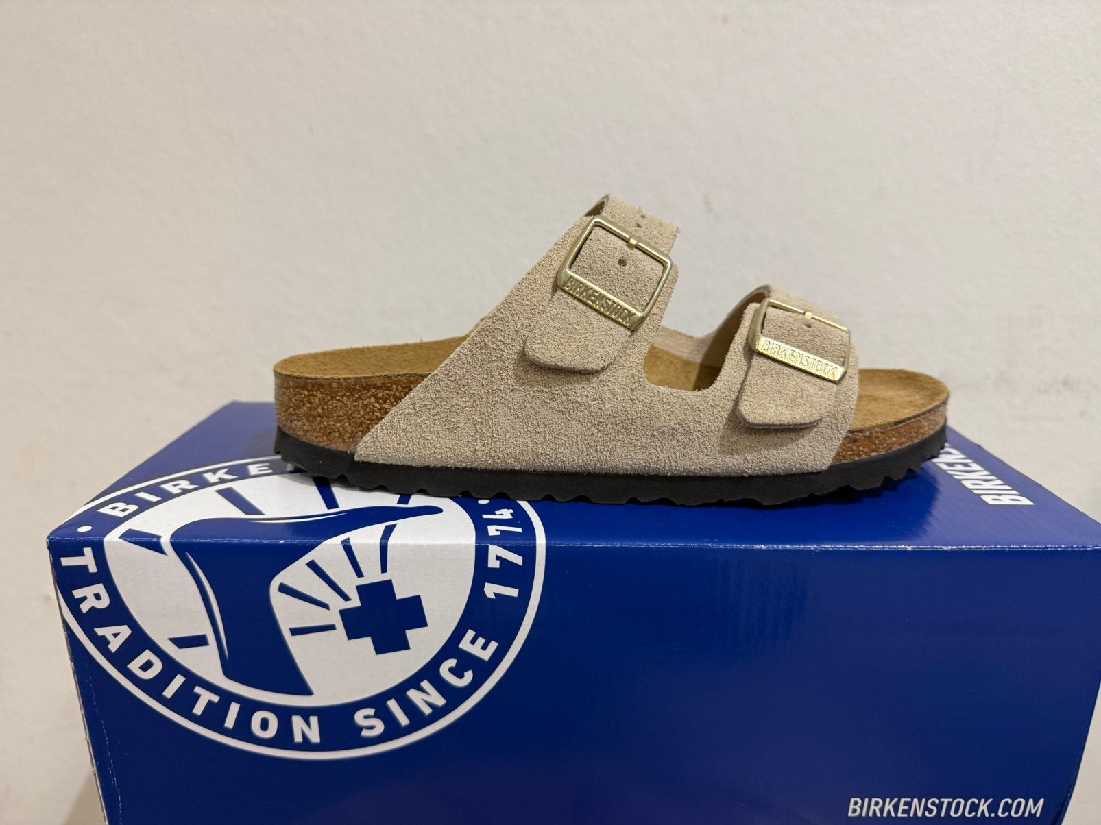 Te koop nieuwe Birkenstock Arizona Sandcastle, Postlaan 3, Birkenstock, Nieuw, 123@home.nl