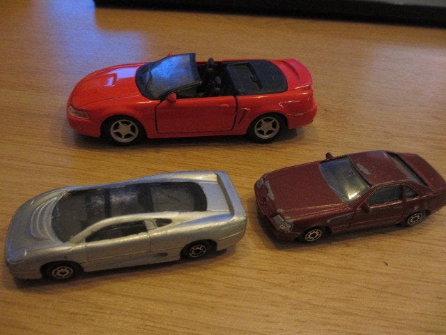 3x Maisto modelauto's, Ophalen of Verzenden, Gebruikt, Auto