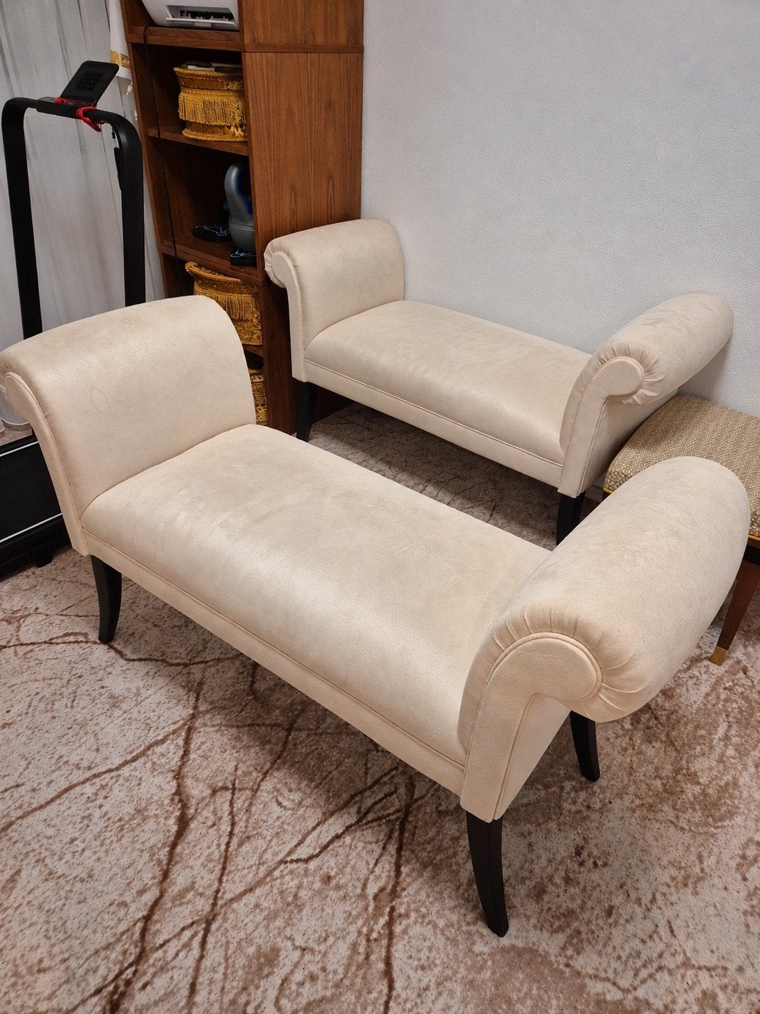 6 prachtige crème/beige bankjes te koop
Elegante, luxe uitst, Ophalen, Hout, Eenpersoons, Minder dan 75 cm