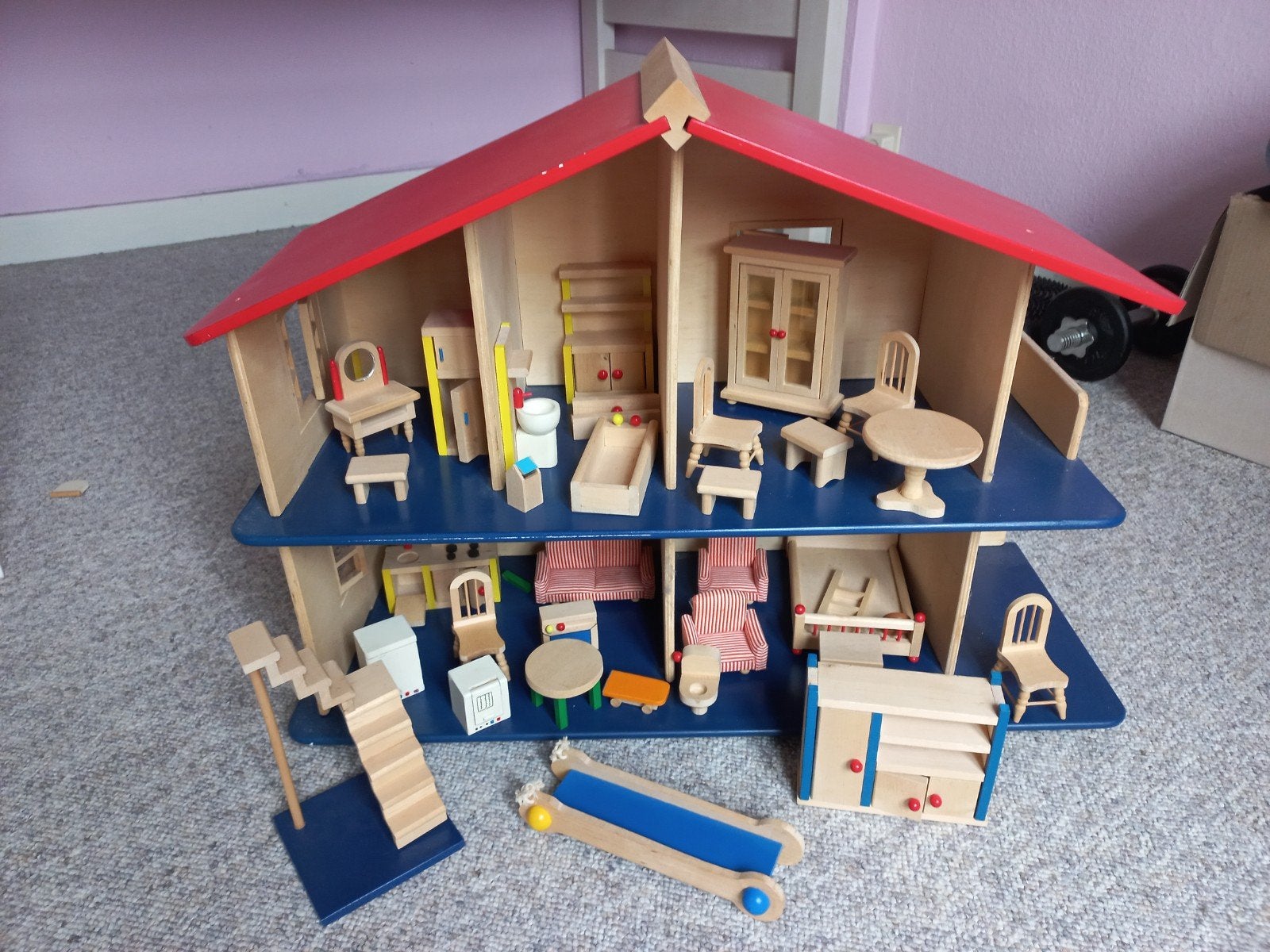 Groot poppenhuis met spulletjes, Ophalen, Gebruikt, Poppenhuis