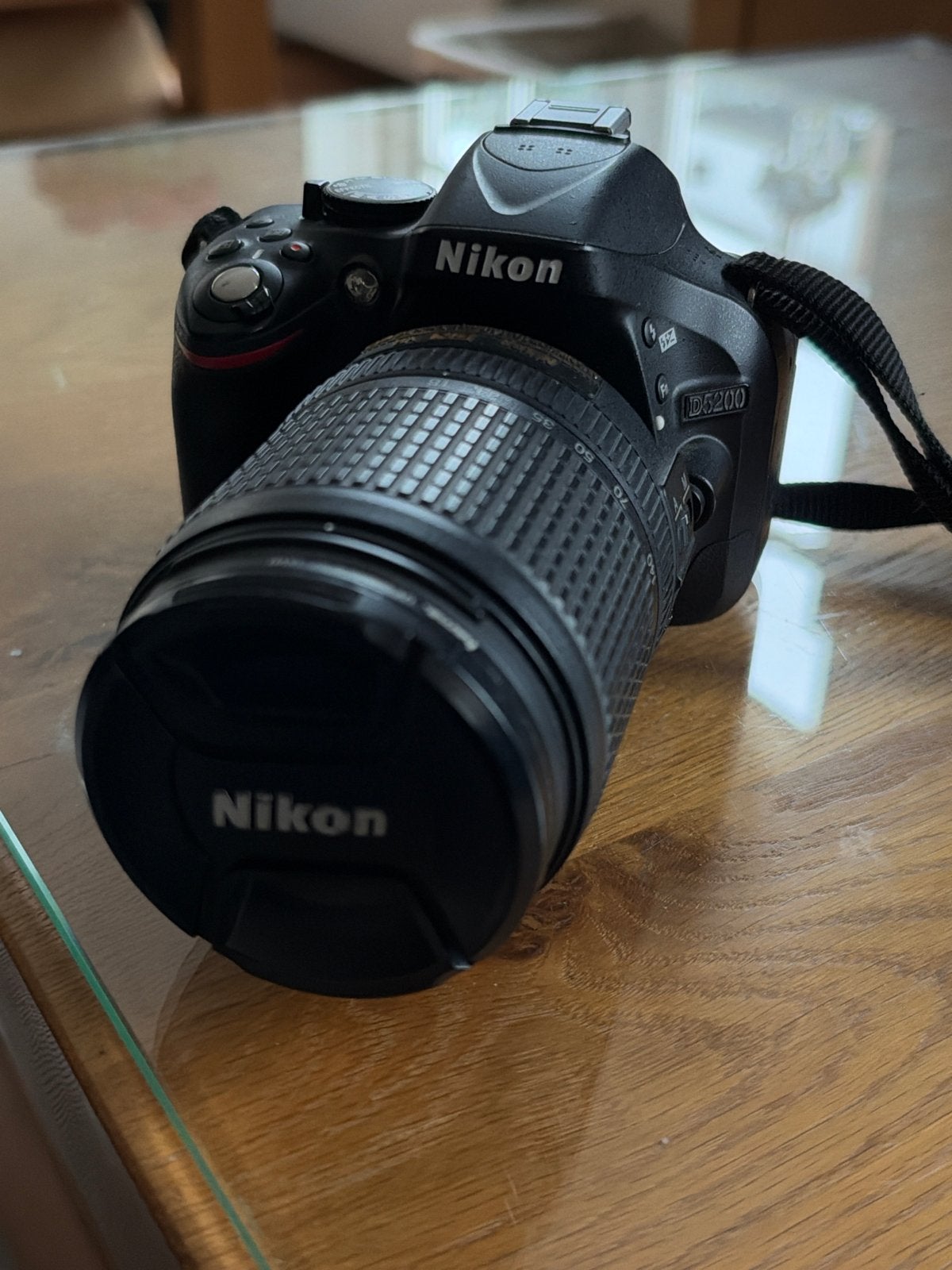 Nikon D5200 Spiegelreflexcamera + AF-S Nikkor 18-140mm lens, Gebruikt, Spiegelreflex, Beeldstabilisatie, Ophalen of Verzenden
