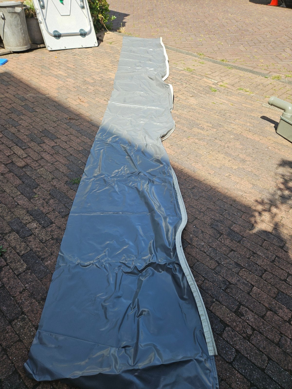 Tochtstrip caravan ca 5m zo goed als nieuw komt van chateau, Caravans en Kamperen, Ophalen of Verzenden, Zo goed als nieuw