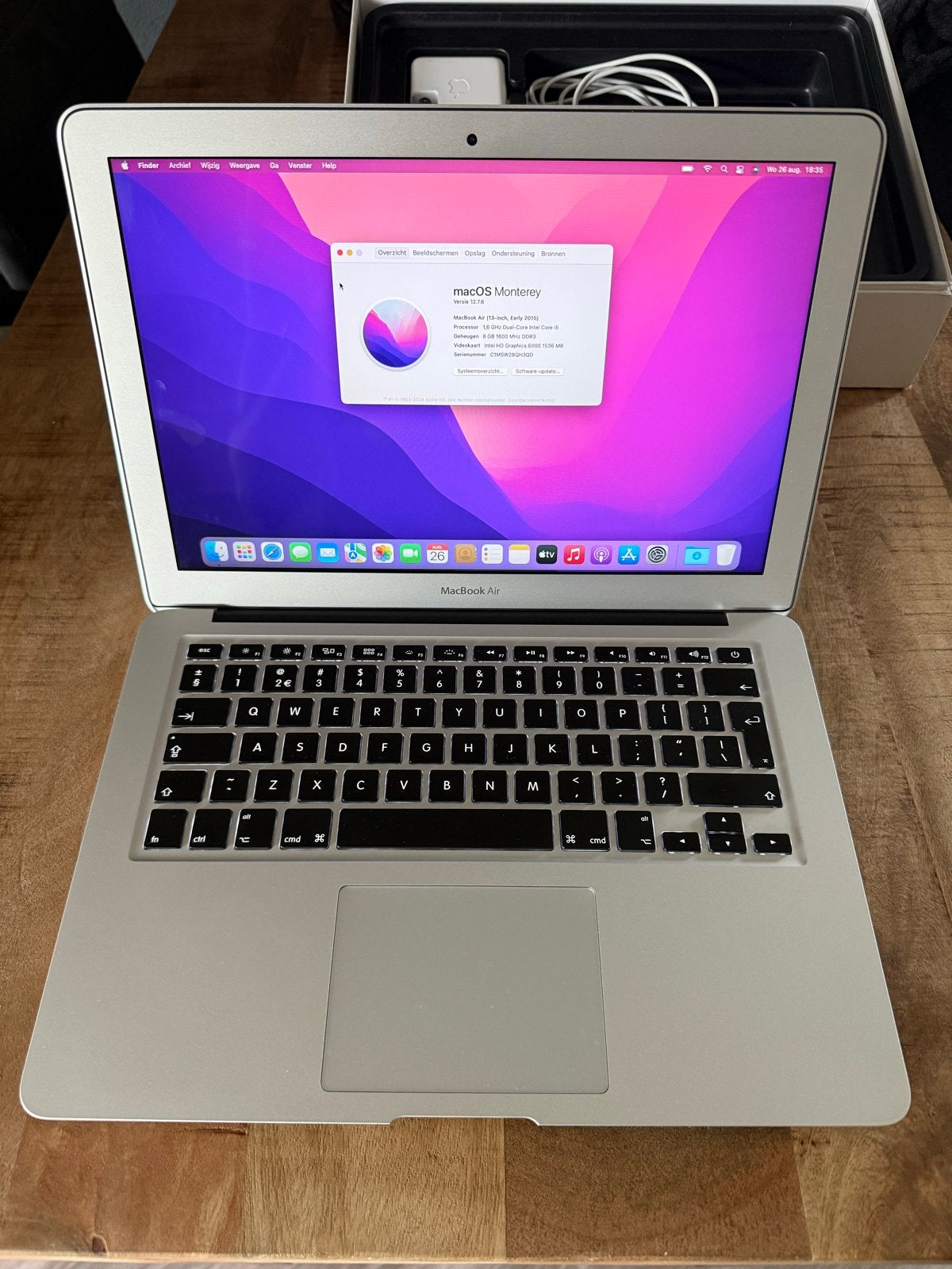 MacBook Air 13-inch (Early 2015), Qwerty, 8 GB, 13 inch, Minder dan 2 Ghz