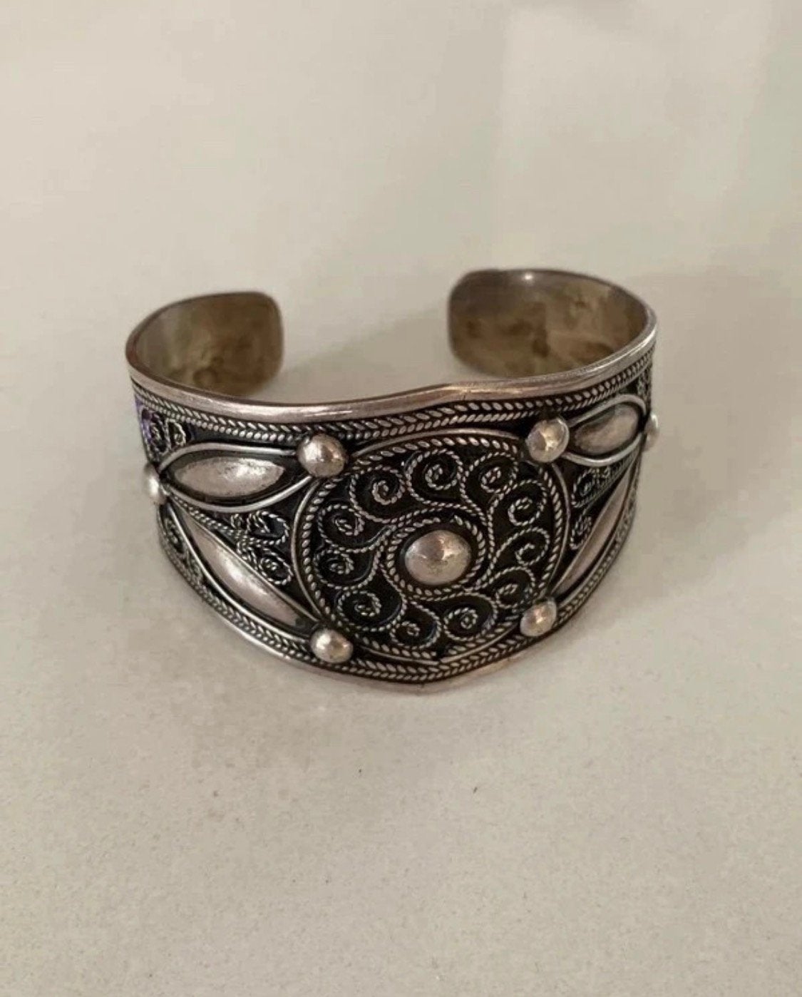 Prachtige Vintage Zilveren tribal Manchetarmband Zilver– JB, Ophalen of Verzenden, Zo goed als nieuw, Zilver