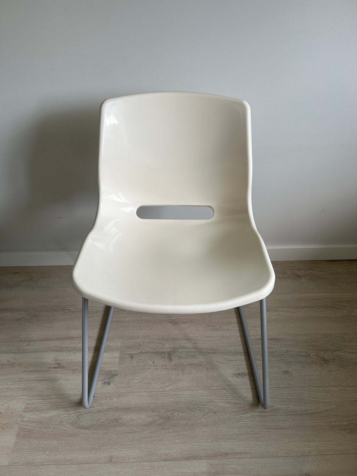 Ikea Snille Witte Stoel - Comfortabel en Stijlvol, Ophalen, Kunststof, Gebruikt, Wit