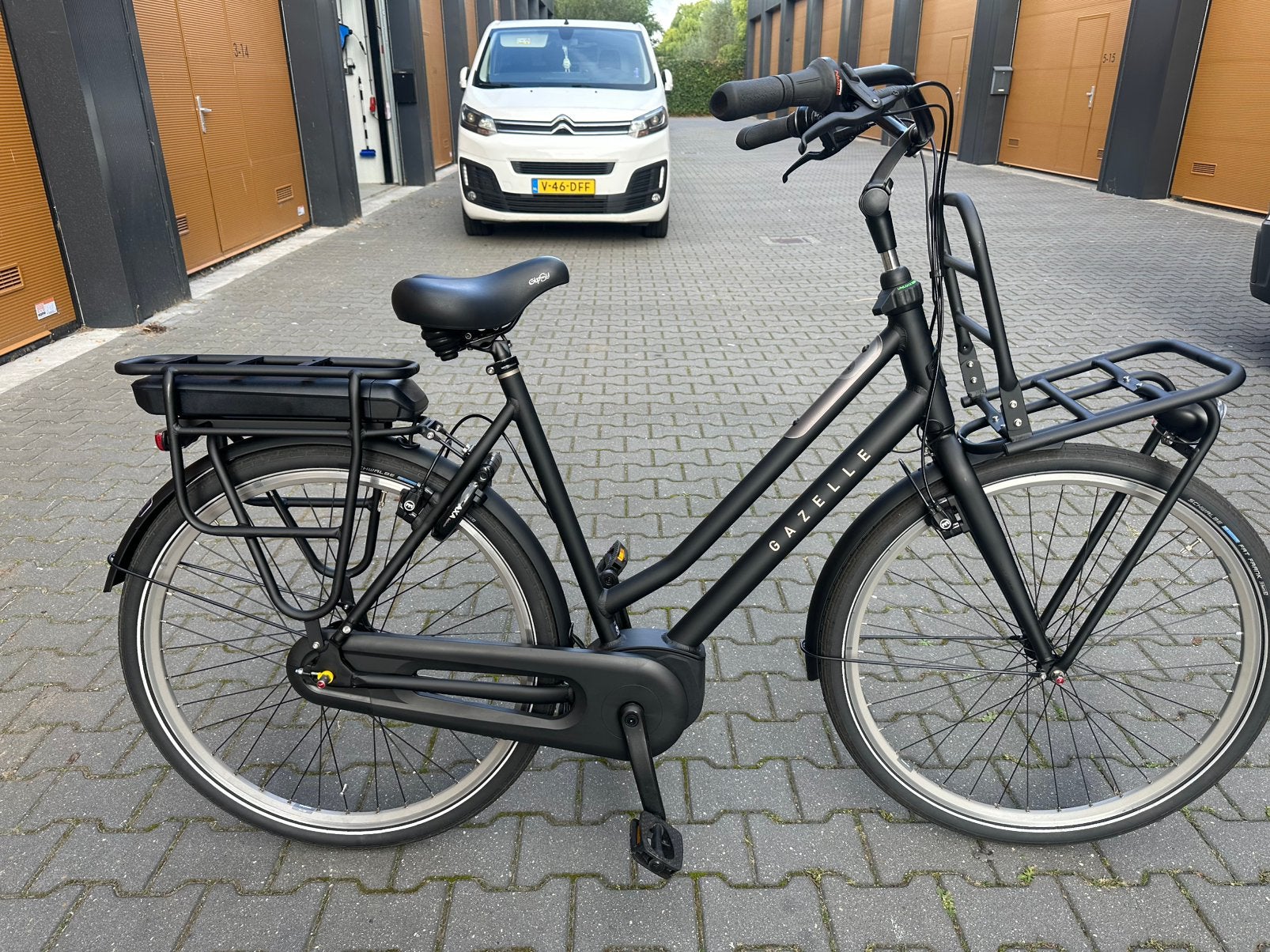 Gazelle heavy duty 59 cm Bosch 317 km elektrisch fiets, 55 tot 59 cm, Ophalen, Zo goed als nieuw, Gazelle