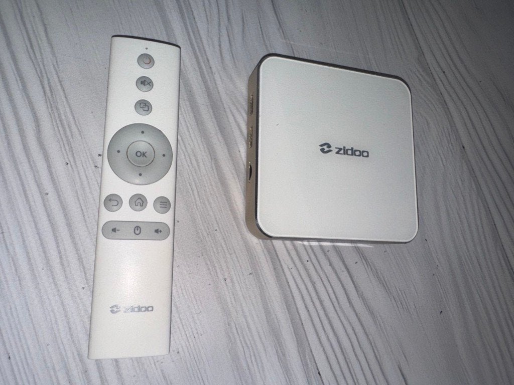 Zidoo H6 Pro Android TV-Box / Set-Top Box, Ophalen, Zo goed als nieuw, Analoog