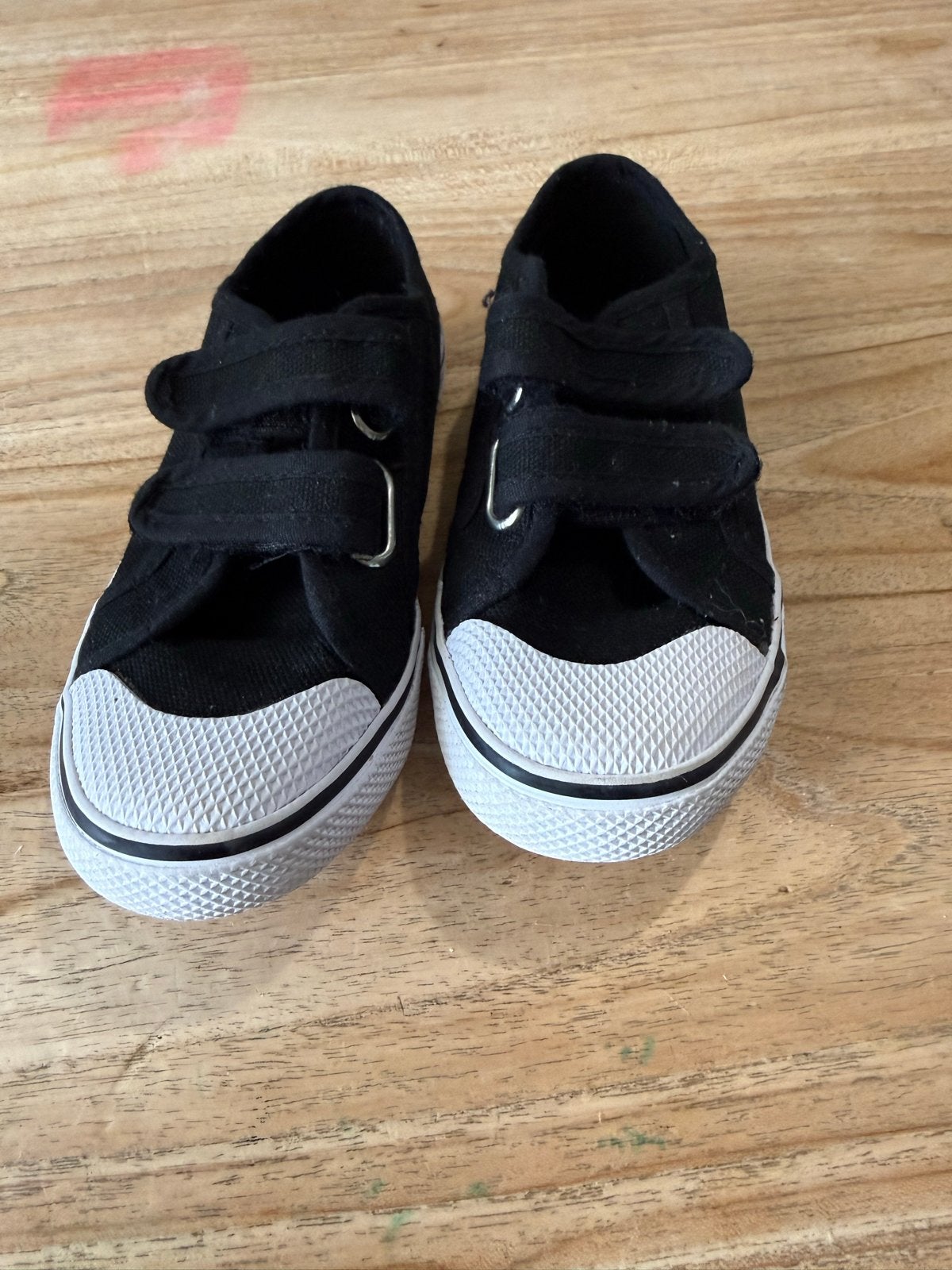 Zwarte kinderschoenen maat 28 met klittenbandsluiting, Ophalen of Verzenden, Gebruikt, Jongen of Meisje, Schoenen