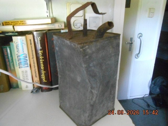 vintage oliekannetje/petroleumkan esso, Ophalen of Verzenden