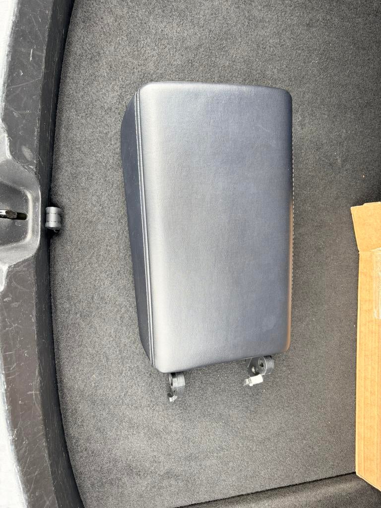 Tesla model 3 2019 armleuning, Ophalen, Nieuw