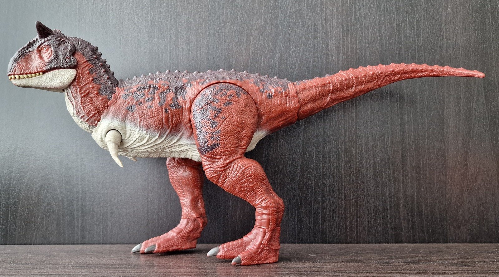 Jurassic World Action Attack Dino Carnotaurus, Ophalen, Gebruikt
