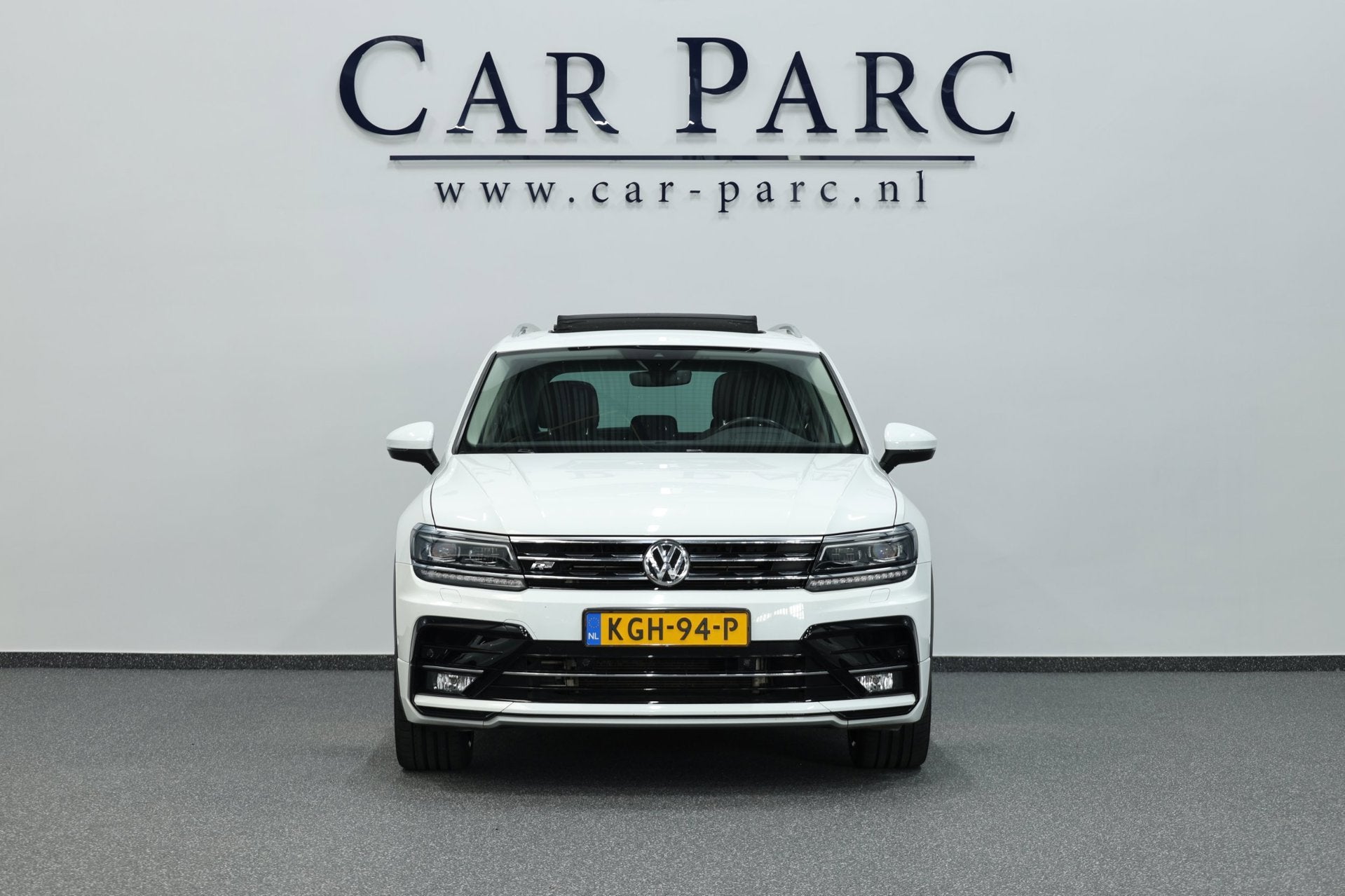 Volkswagen Tiguan 2.0 TSI 4Motion 220PK R-LINE LED/VIRTUAL/H, Auto's, Dealer onderhouden, Gebruikt, Euro 6, 1984 cc