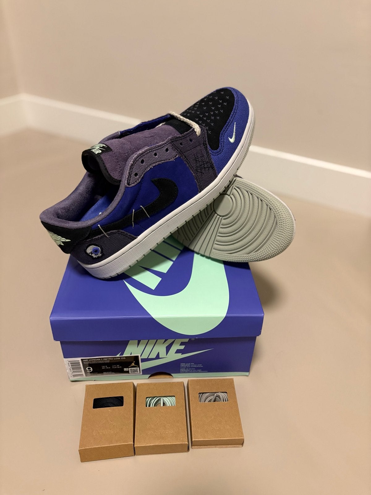 Jordan 1 Retro Low OG Zion Williamson Voodoo Alternate, Ophalen of Verzenden, Nieuw, Overige kleuren, Sneakers of Gympen