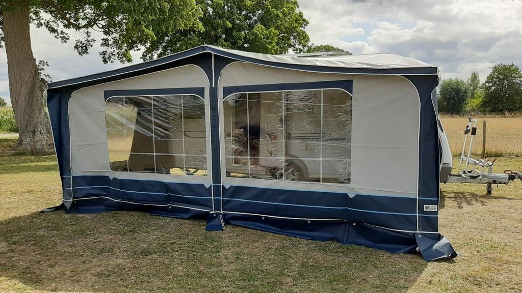 Obelink Voortent z.g.a.n. - Omloop 12, 520x250 cm, Caravans en Kamperen, Voortenten en Luifels, Ophalen of Verzenden, Zo goed als nieuw