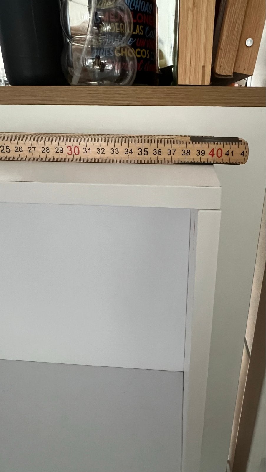 Witte smalle kast met lades en planken, Huis en Inrichting, Kasten | Boekenkasten, Ophalen, Overige materialen, Minder dan 50 cm