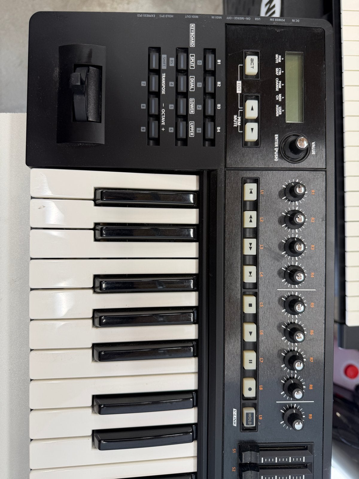 Roland A-800PRO MIDI Keyboard Controller, Muziek en Instrumenten, Roland, Ophalen of Verzenden, Aanslaggevoelig, 61 toetsen