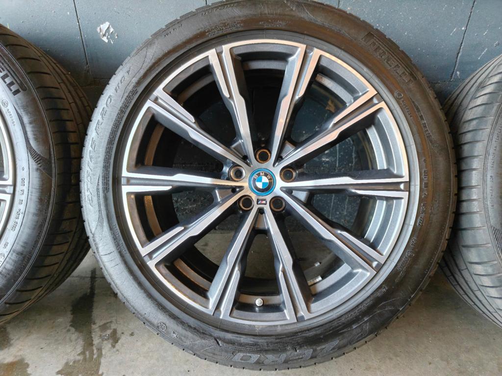20" inch Originele BMW X5 X6 G05 G06 Zomerset Pirelli 740M, Ophalen, Gebruikt, 275 mm, Banden en Velgen
