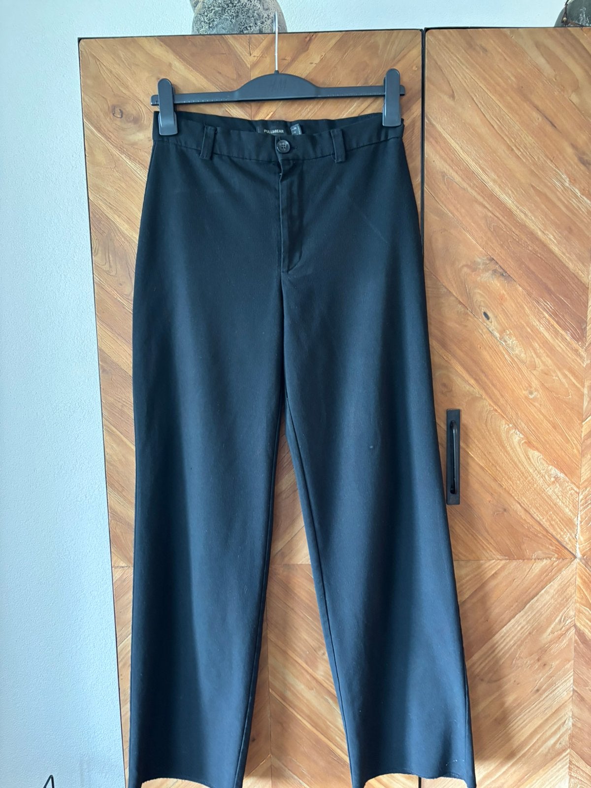Mooie Nette Zwarte broek van Pull & Bear. Maat 38, Maat 38/40 (M), Zwart, Ophalen of Verzenden, Pull & Bear