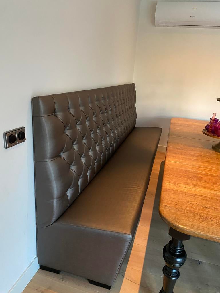 Luxe Eetbank 2.90m lang, 1.20m hoog - Chesterfield stijl, 250 tot 300 cm, Gebruikt, Minder dan 75 cm, Ophalen of Verzenden