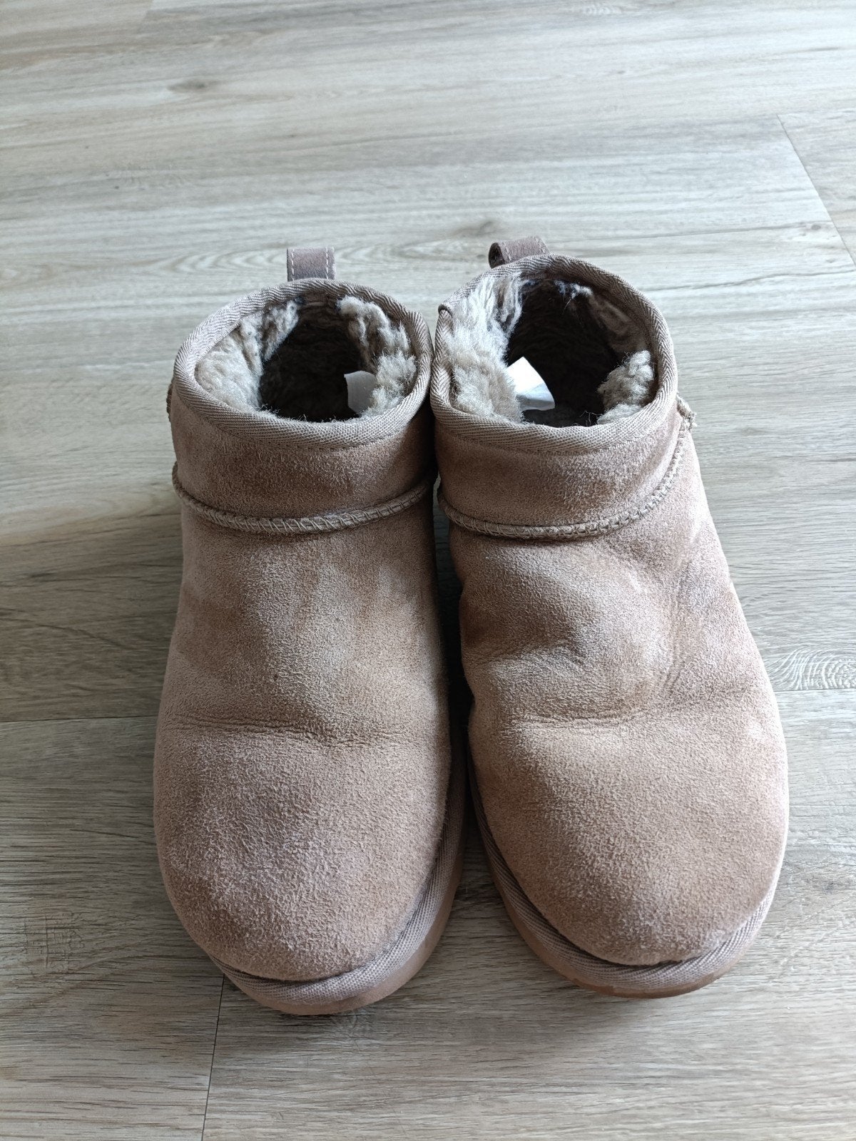 UGG Classic Mini II Laarzen - Beige - Maat 38, Kleding | Dames, Schoenen, Ophalen of Verzenden, Gedragen, Beige