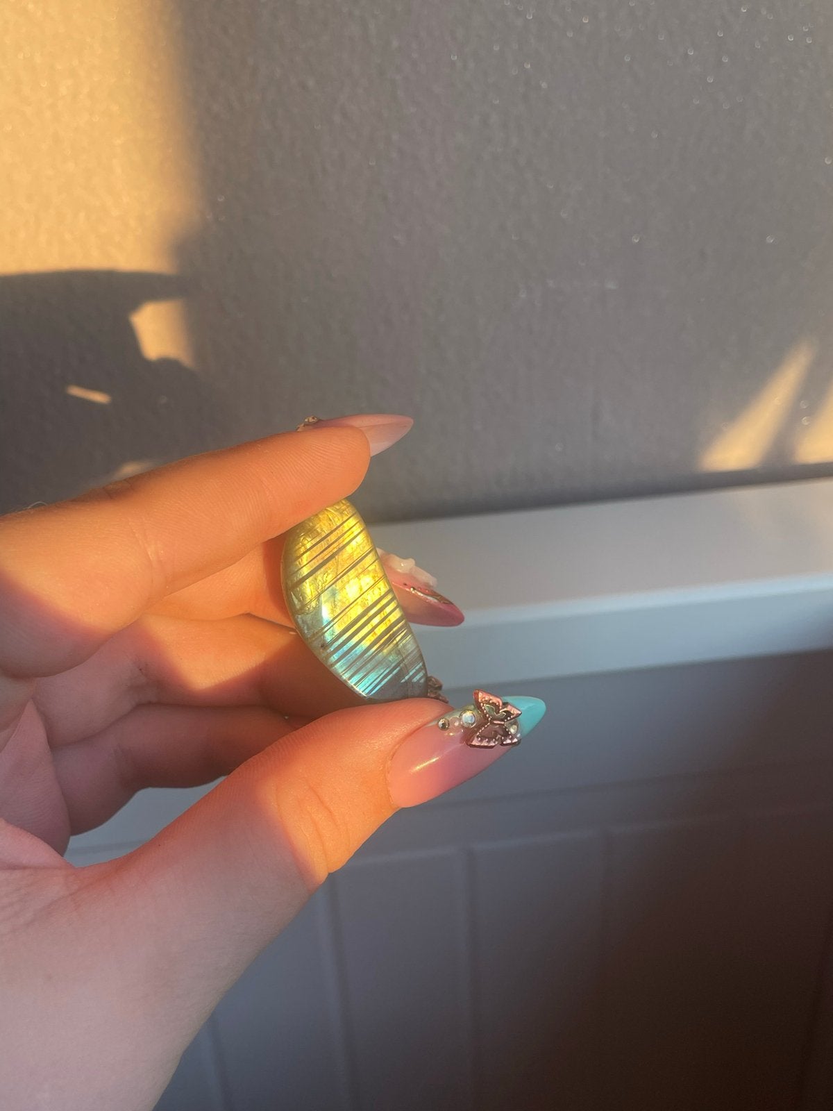Kleine Labradoriet met Gele, Gouden en Blauwe Flash, Ophalen, Nieuw