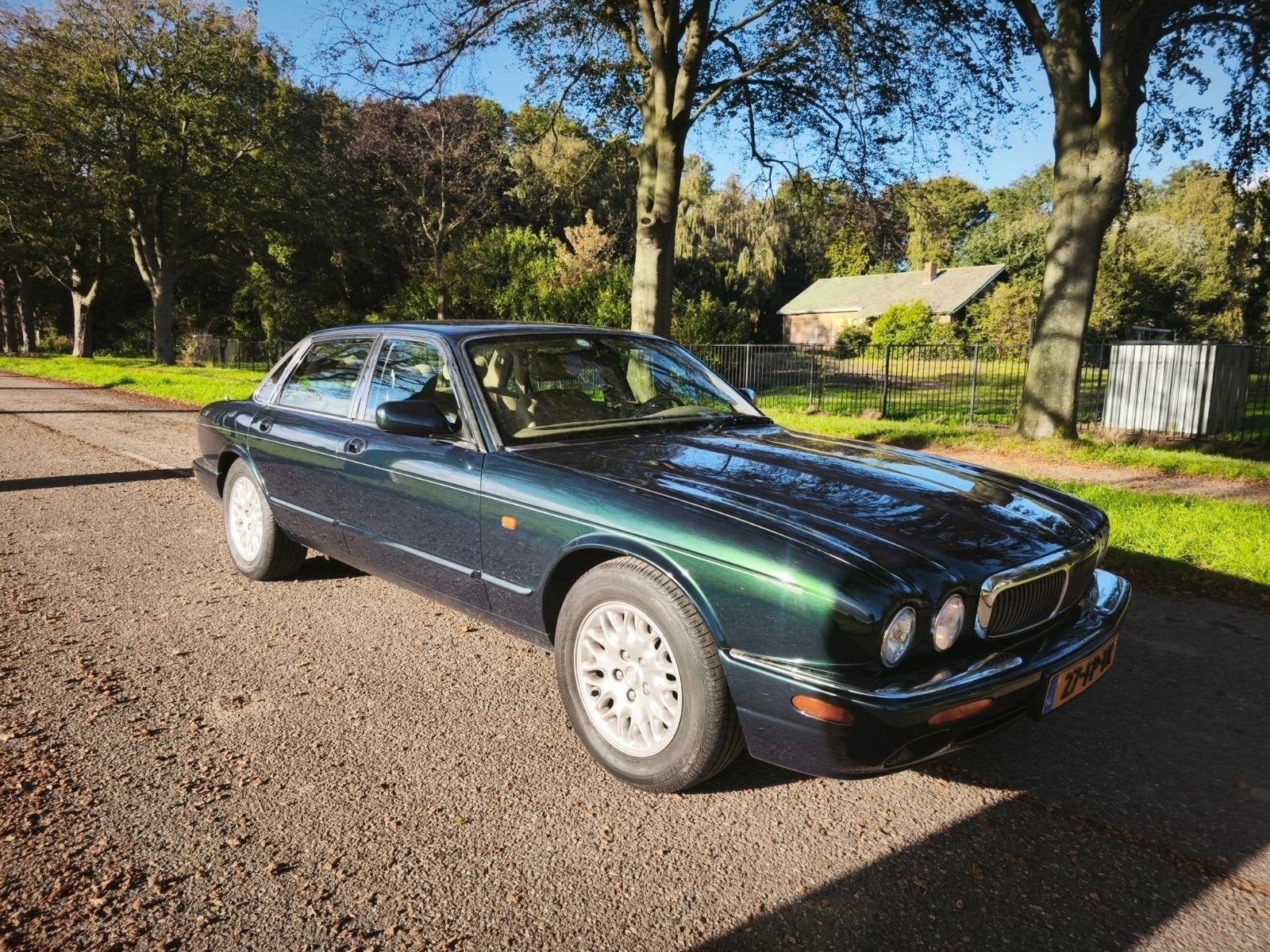 Jaguar XJ 3.2 Executive V8 2000 Groen, Auto's, Automaat, Achterwielaandrijving, Particulier, Sedan