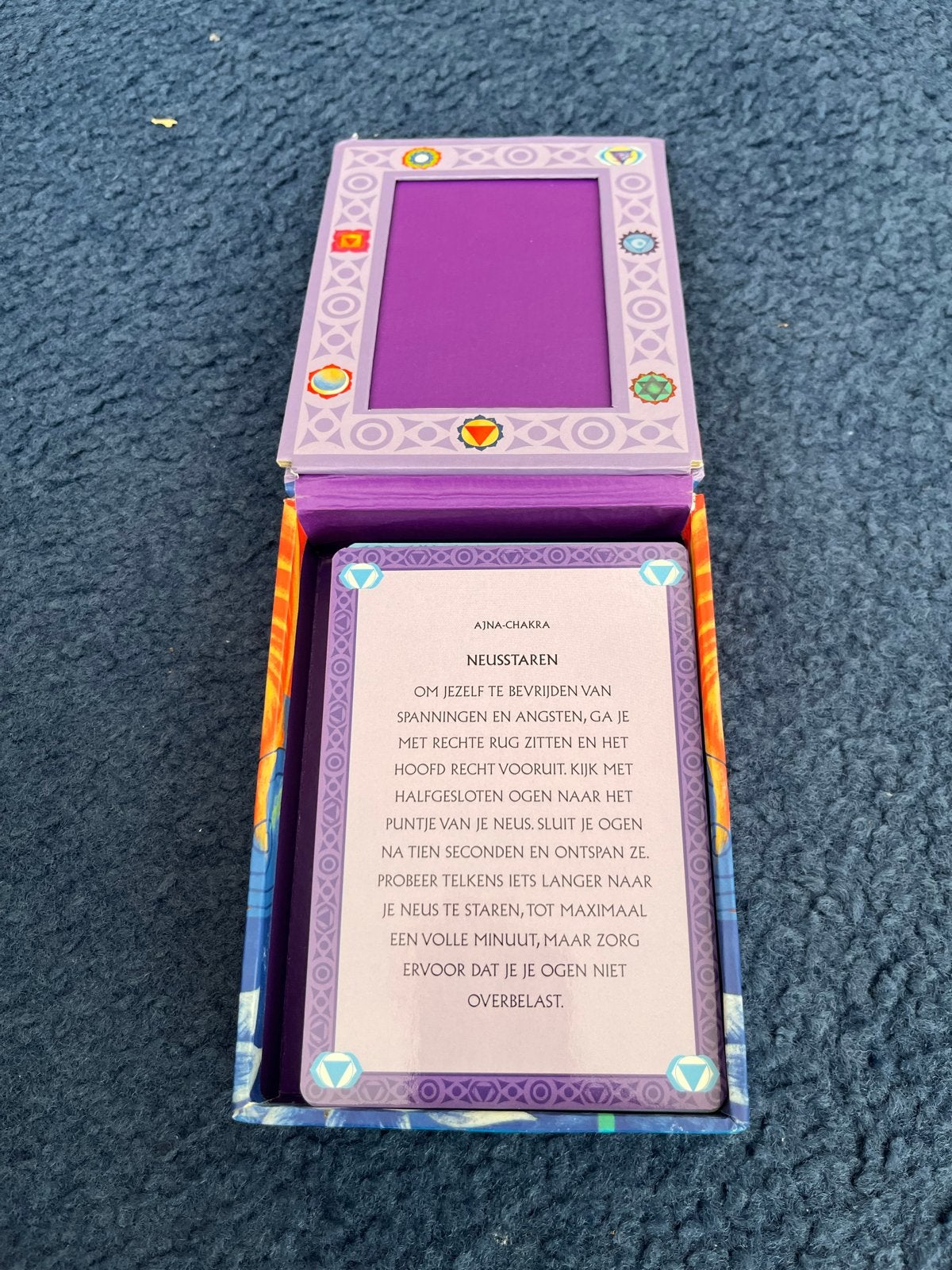 Chakra Meditatiekaarten - Swami Saradananda, Boeken, Ophalen of Verzenden, Zo goed als nieuw, Spiritualiteit algemeen, Overige typen