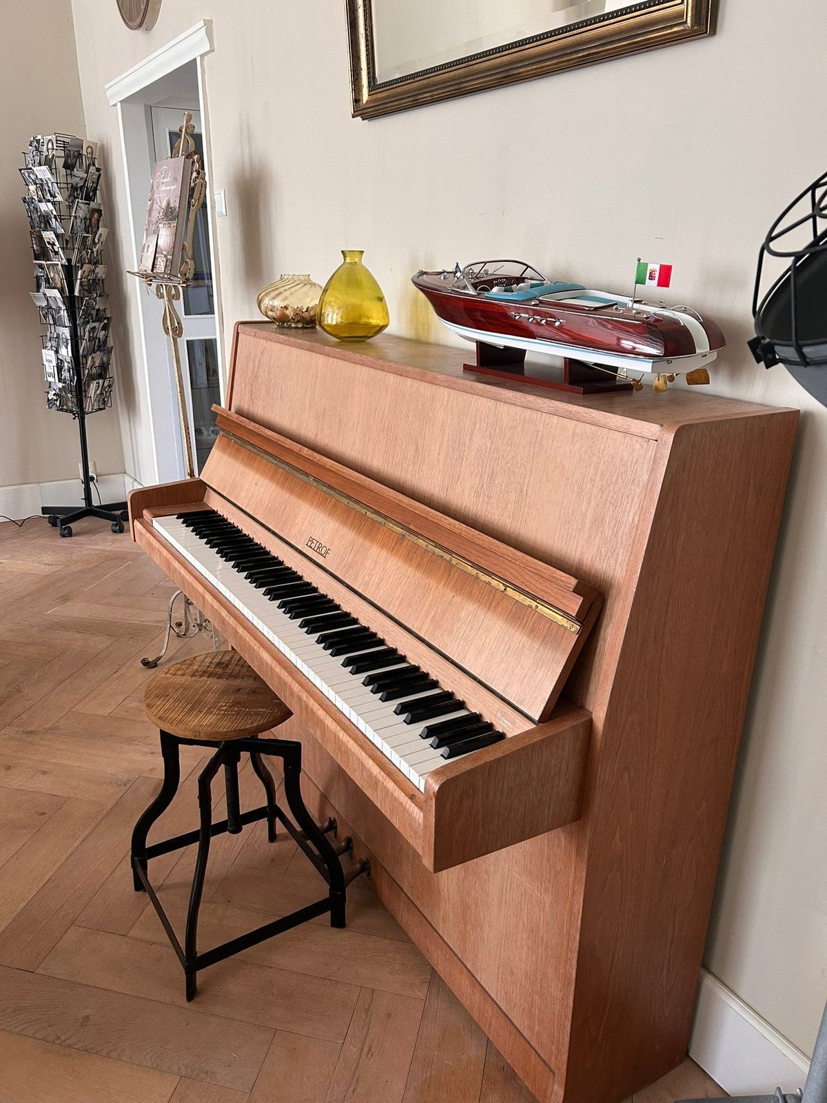 Piano Petrof, Ophalen, Gebruikt, Bruin, Piano
