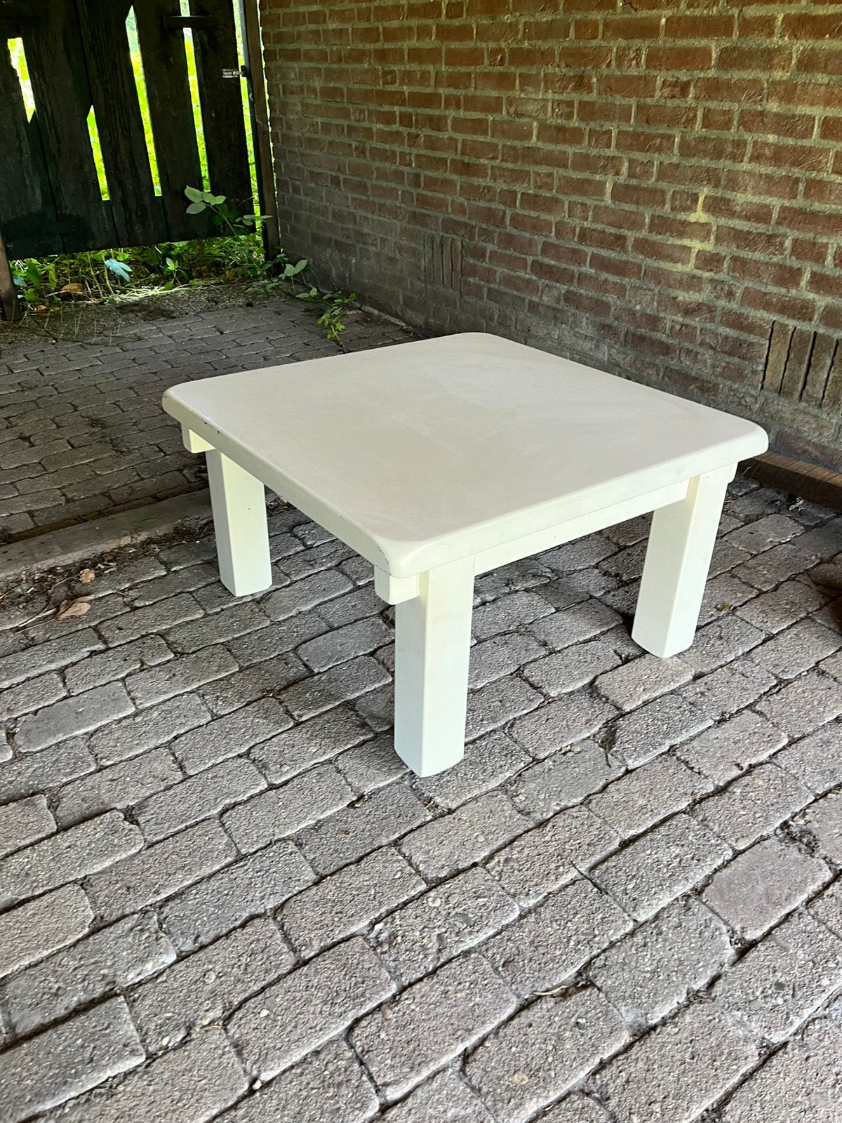 Gratis houten tafeltje, Tuin en Terras, Tuintafels, Ophalen, Gebruikt, Vierkant, Hout