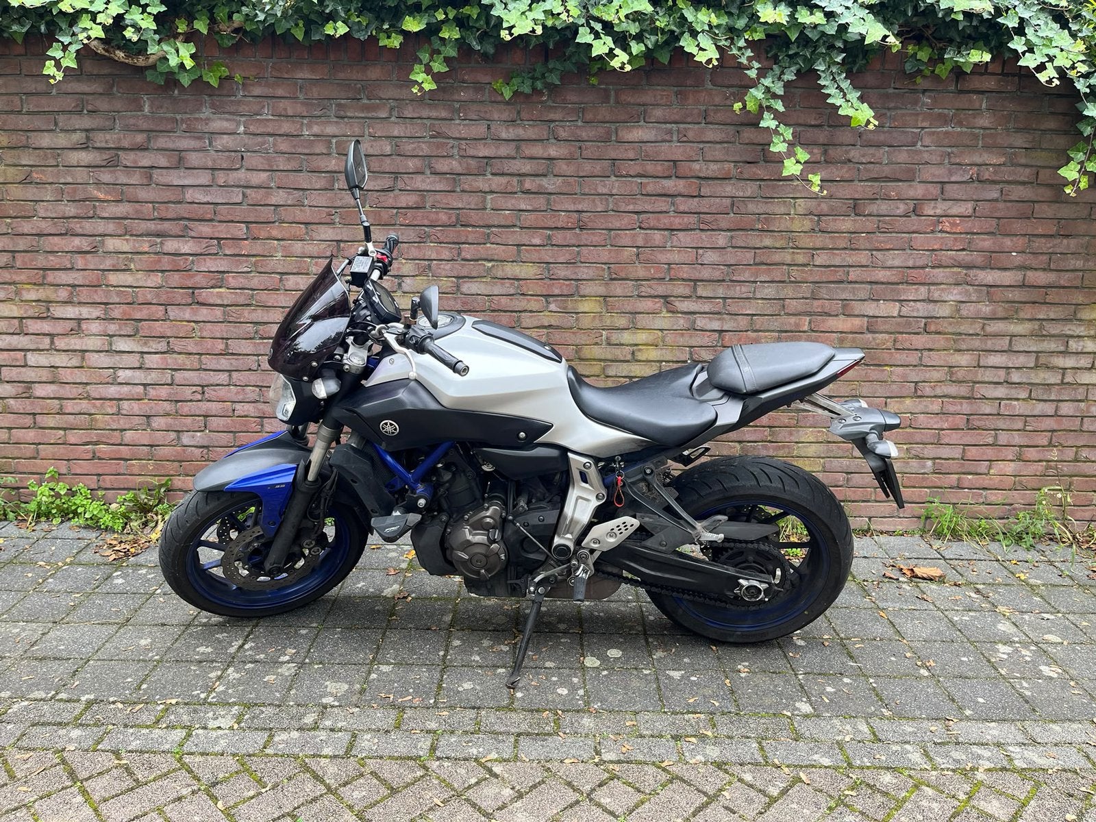 Yamaha MT-07 race blu 2016 incl automatisch smeersysteem, Ophalen