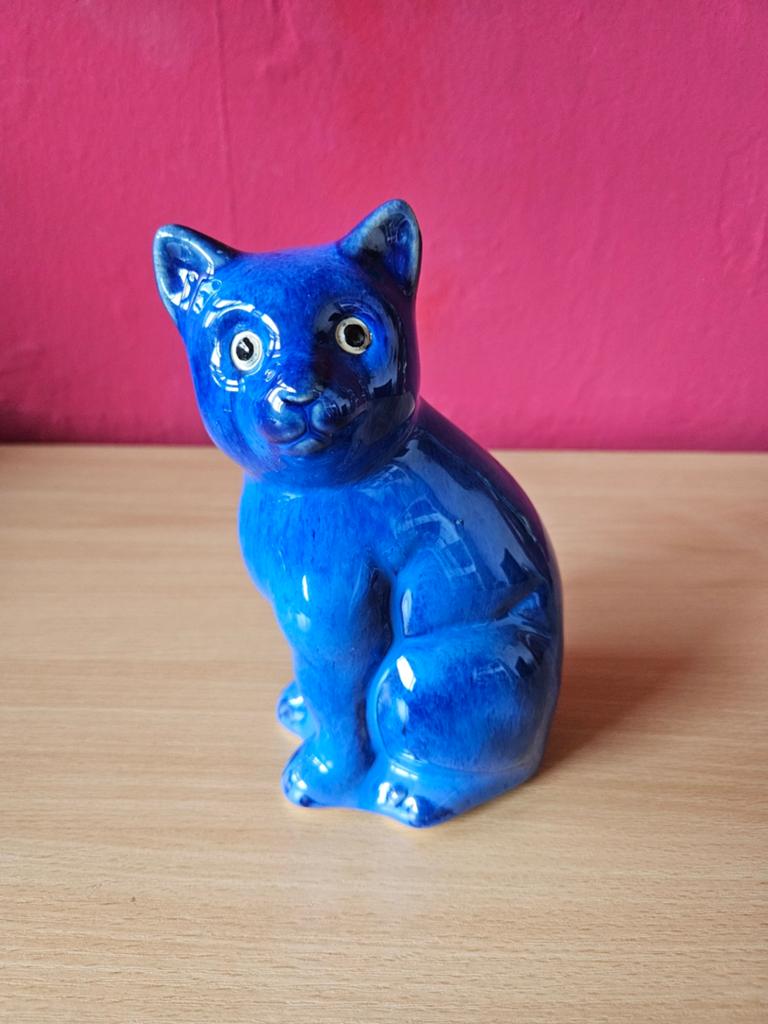 Beeldje van een blauwe kat poes, Ophalen of Verzenden, Gebruikt, Dier