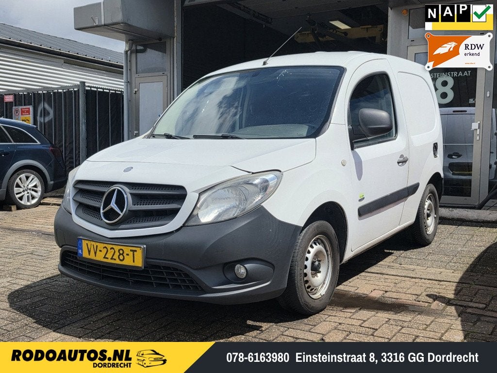 Mercedes-Benz Citan 108 CDI BE Kort Airco MOTORPROBLEEM!, Auto's, Bestelauto's, Euro 5, 4 cilinders, Wit, Bedrijf