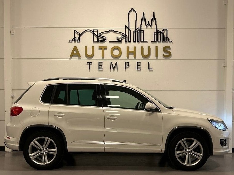 Foto 3 van Volkswagen Tiguan 1.4 TSI Sport&Style 4motion R-line Edition