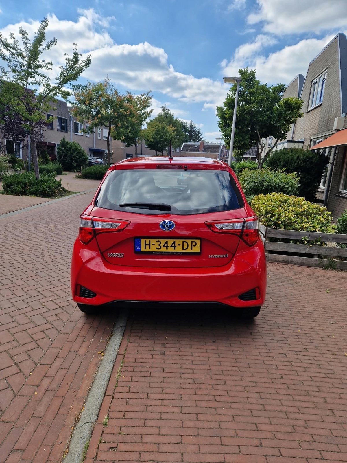 Foto 5 van Toyota Yaris 1.5 Hybrid 100pk CVT 2020  AUTOMAAT